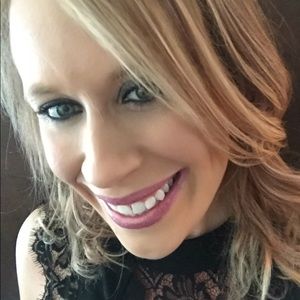 Meet your Posher, Sabrina